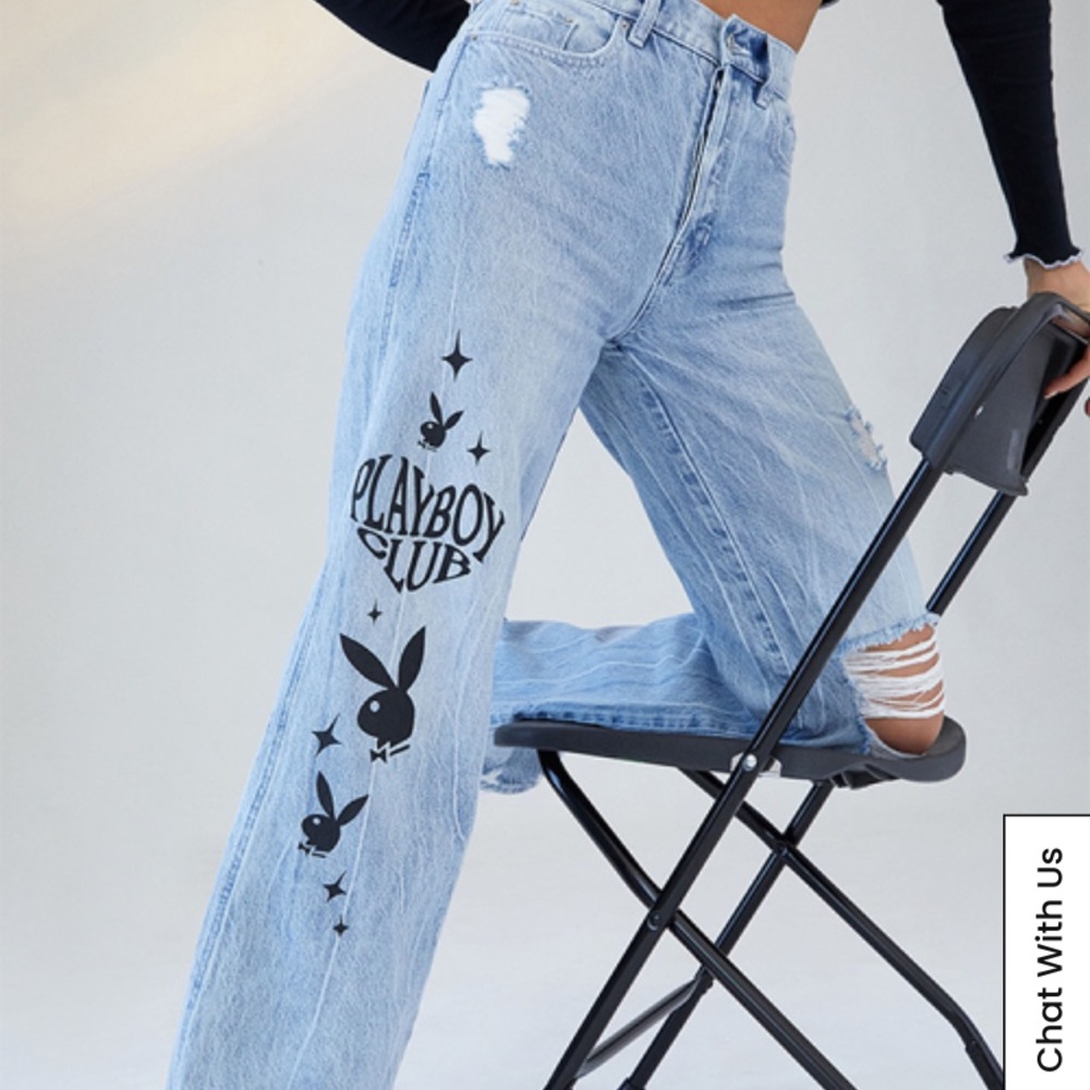 Playboy by Pacsun size 26 distressed high waisted baggy jeans